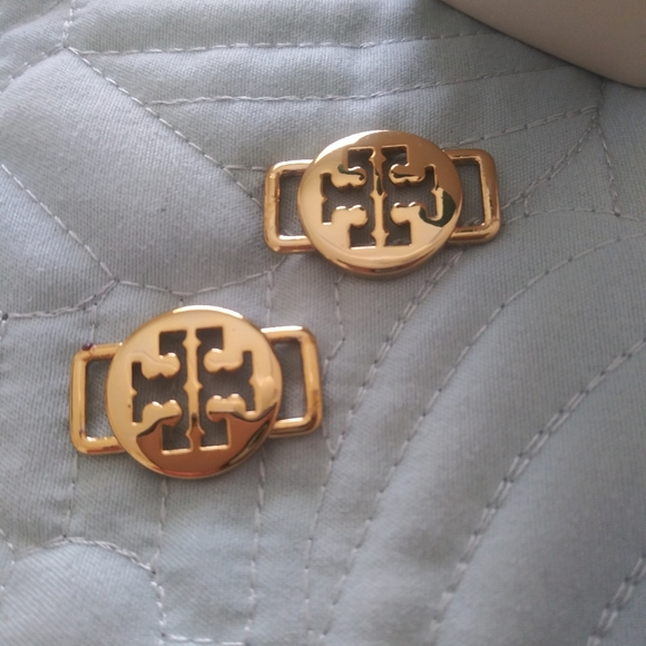 Authentic Tory Burch replacement Gold Metal Logo - Picture 7 of 9